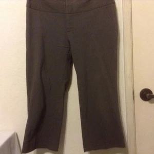 **xhilaration Stretch** Super Flattering Capri Pants....Size 11 - Picture 1 of 5