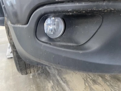 Used Driving Light fits: 2016 Jeep Cherokee Fog-Driving bumper mounted round Gra - Imagem 1 de 4