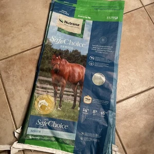 Lot Of 4 Horse Feed Sack EMPTY Woven Plastic for Sewing Eco Tote Bag Crafts - Picture 1 of 2