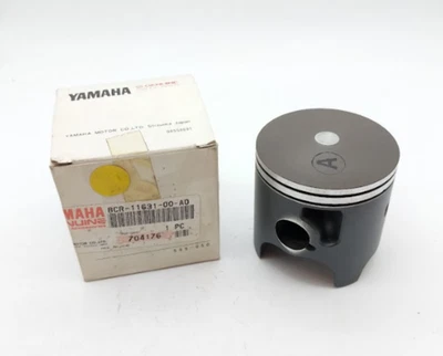 YAMAHA 8CR-11631-10-D0 NUEVO PISTÓN OEM 1997-99 VX500/600 8CR-11631-00-A0 Foto 1 de 4