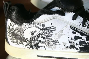 Airwalk Kids 13.5 Skater Sneakers Winged Skull EU32 GUC RARE Shoes 78211 - Picture 1 of 12