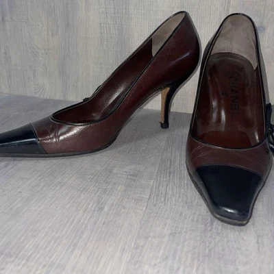 Rare CHANEL Brown/Black Cap-Toe High Heels Size 35.5 - Elegant Designer Shoes - Image 1 of 4