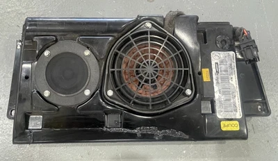 Conjunto amplificador altavoz Corvette C4 Bose 1990-1996 pasajero diestro r cupé delantero Foto 1 de 4