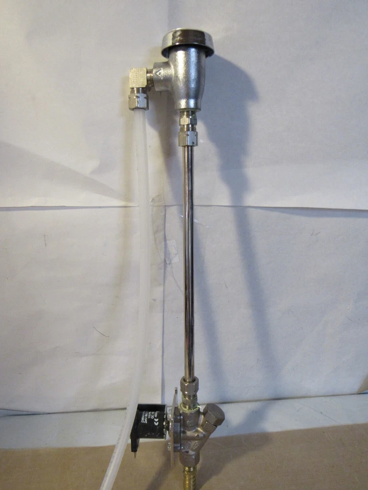 WATTS 288A Anti-Siphon Vacuum Breaker 3/4”, 59-49-SA Dema 442P Dema 41-9-5  X51K - Image 1 of 4