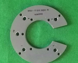 AMAT 0021-77297 Manifold Plate, USED - Picture 1 of 3