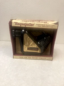 Vintage Magnajector Portable Electric Toy Projector Model MJ100 - Picture 1 of 5