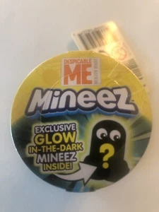 DESPICABLE ME MINEEZ EXCLUSIVE GLOW IN THE DARK BLIND BAG FIGURE BRAND NEW!! - Picture 1 of 4