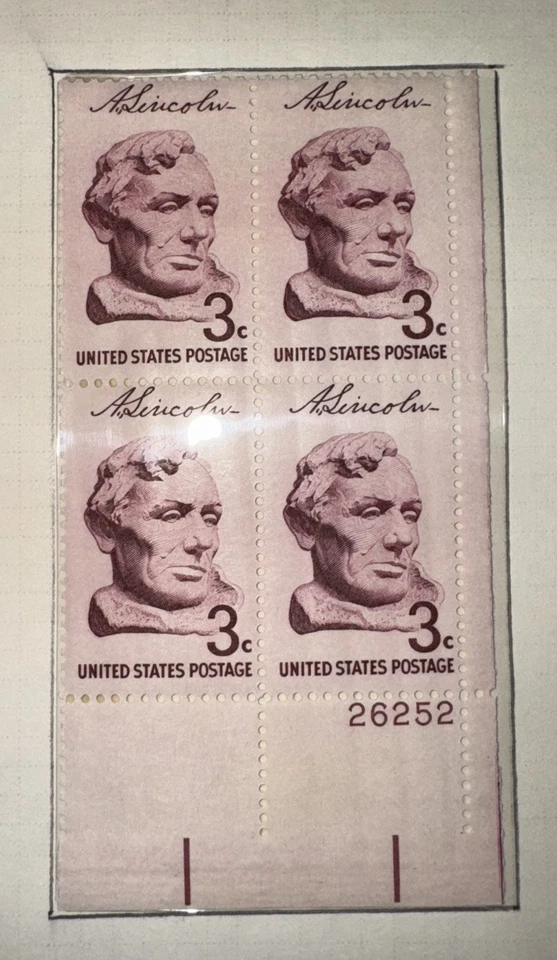 US 3 Cent Abraham Lincoln Stamp Of 1958, Scott #1114, Block Of 4, MNH/OG/VF. - Image 1 of 1