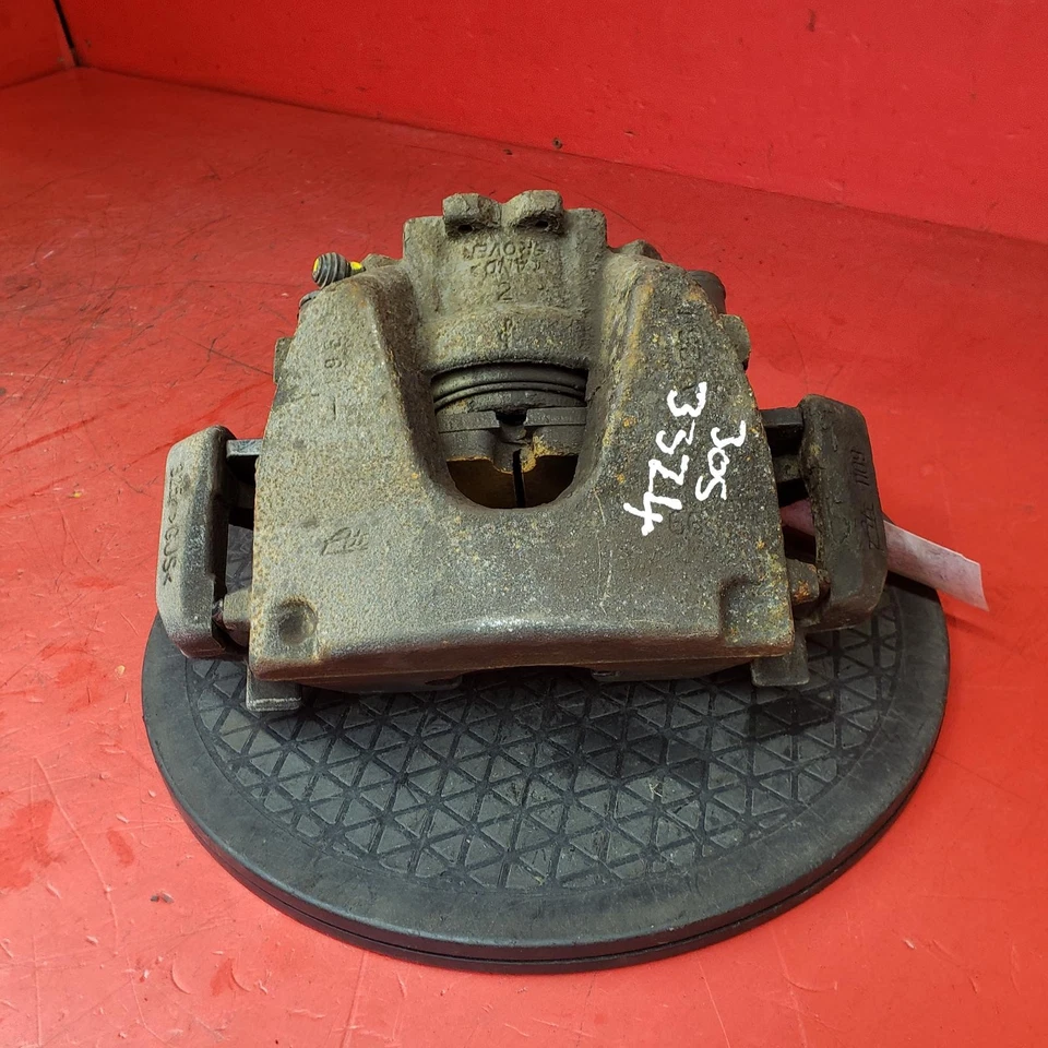 RANGE ROVER EVOQUE OFFSIDE FRONT BRAKE CALIPER RH 2016 2.0L DIESEL AJ200 - Image 1 of 4