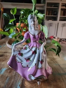 Porcelain Musical Hand Painted Dancing Lady Figurine Gold Accents Kaldun & Bogle - Picture 1 of 5