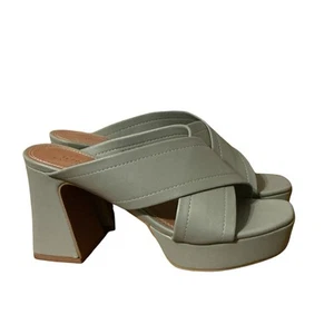 Asos Chunky Hill Plateauschuhe gedecktes Frühlingsgrün Größe 9 - Bild 1 von 16