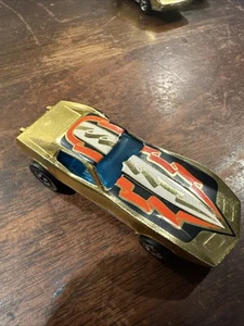 Vintage 1975 Hot Wheels Gold Corvette Stingray Blackwall Mint - Picture 1 of 8