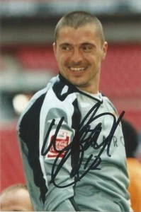 HULL: MATT DUKE SIGNED 6x4 ACTION PHOTO+COA - Picture 1 of 1