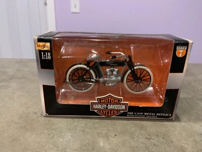 MAISTO 1909 HARLEY DAVIDSON TWIN 5D V-TWIN MOTOCICLETA SERIE 7 1:18 NUEVO EN CAJA Foto 1 de 4