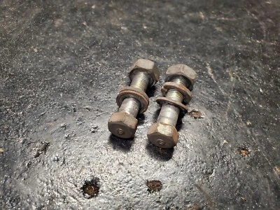 76 HONDA CB550K CB550F CB550 CB 550 ESTRIBA TRASERA ORIGINAL / PERNOS DE MONTAJE SILENCIADOR Foto 1 de 4