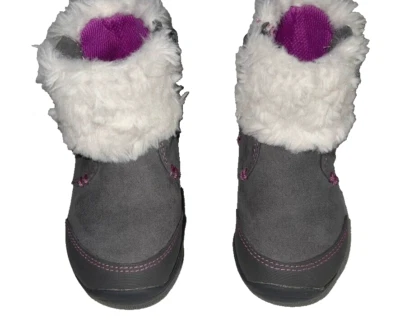 Botas informales Surprize Stride Rite Delrae grises con ribete de piel sintética niña talla 5 Foto 1 de 4