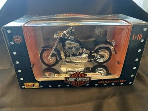 1:10 Scale MAISTO Harley Davidson 1999 FLSTF Fat Boy Blue/Silver New In Box - Picture 1 of 8