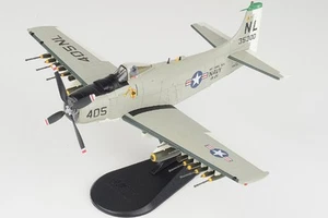 Hobby Master 1/72 A-1H Skyraider Airplane NL405 USN VA-25 Fist of the Fleet - Picture 1 of 2