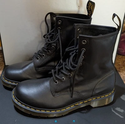 Women's Size 10 Doc Martin Boots Lace Up Style 1460 In Great Condition - Image 1 of 4