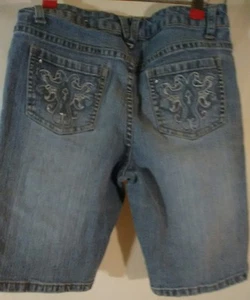 ARIZONA JEAN CO SIZE 12 REGULAR SHORTS DECORATED POCKETS EMBROIDERED - Picture 1 of 3