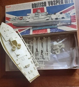 BRITISH VOSPER MTB REVELL 1/72 - Foto 1 di 2
