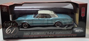 1967 Oldsmobile 4-4-2 Convertible Highway 61 Diecast 1:18 Car - Aquamarine - Picture 1 of 7