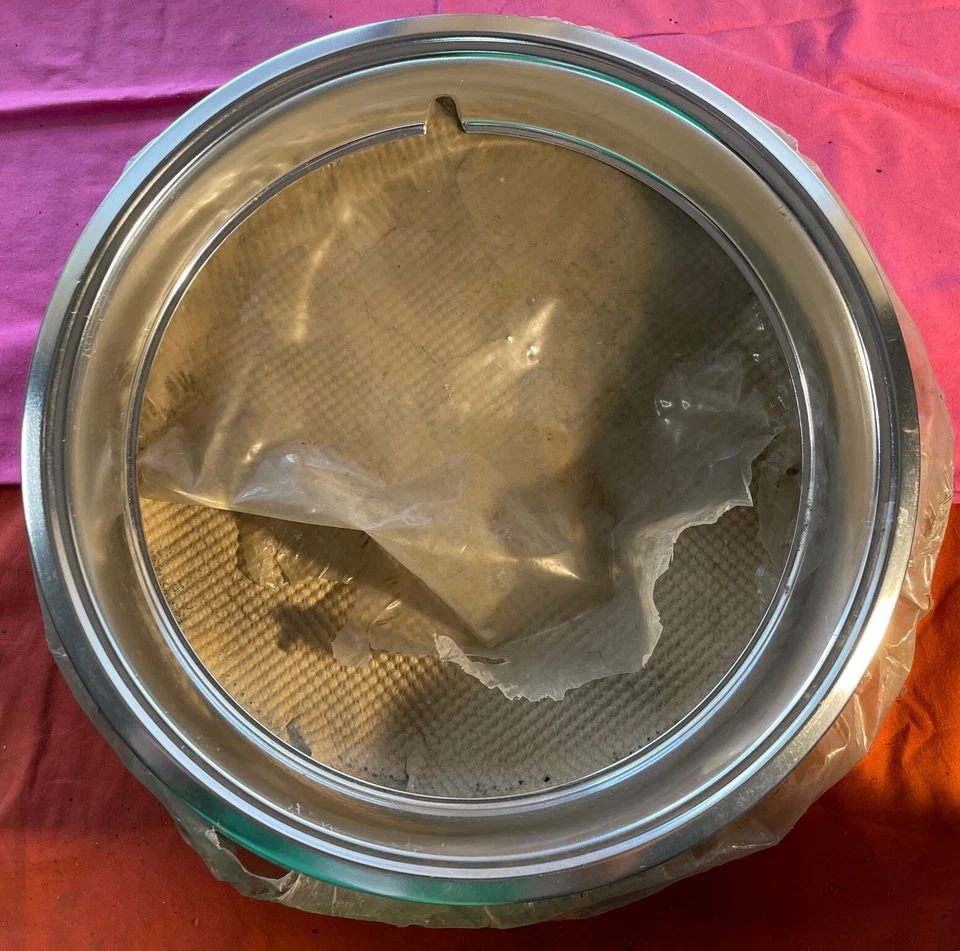 Chrysler Lebaron Cargador Llanta Borde Belleza Anillo Clip Acero Inoxidable 13” OE Foto 1 de 4