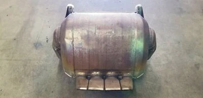 LAMBORGHINI AVENTADOR FÁBRICA OEM SILENCIADOR SISTEMA DE ESCAPE OEM 470251051G Foto 1 de 4