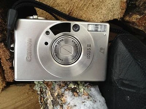 OTTIMA FOTOCAMERA CANON IXUS II ZOOM LENS 23-46MM 3 FORMATI DI FOTOGRAFIA - Picture 1 of 2