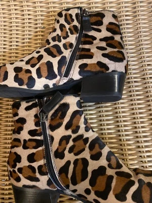 Botas Chelsea Aquatalia Pelo de Pony al Tobillo Talla 7 Italia Orig. $400 Foto 1 de 4