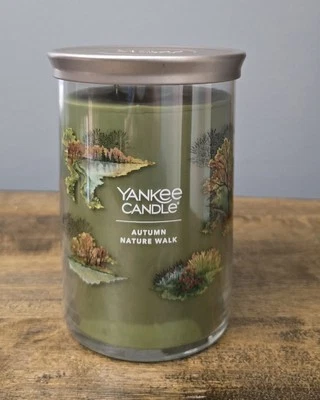 NUEVO Yankee Candle Autumn Nature Walk 20oz Vaso Grande Tarro Vela Otoño 2 Mechas Foto 1 de 4