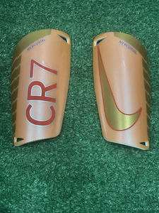 Ronaldo CR7 Nike Mercurial Shin Pads Shin guards Small - Picture 1 of 4