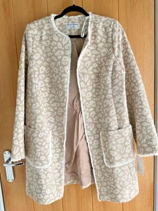 HELENE BERMAN LONDON BEIGE ANIML LONGLINE JACKET SIZE 16 BNWT - Picture 1 of 6