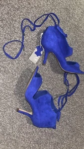 Blaue Samt Schuhe Edel Elegant H&M 37 Pumps Absatz Ball - Bild 1 von 10