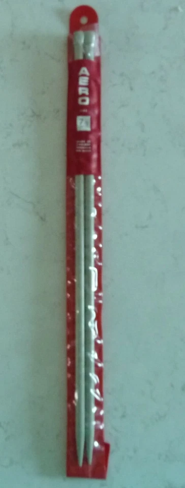 Aero Knitting needles, size 7.50 mm Plastic Size 1  30cm long - Image 1 of 1