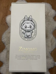 Popmart The Monsters Labubu Zimomo I Found You in hand - Foto 1 di 3