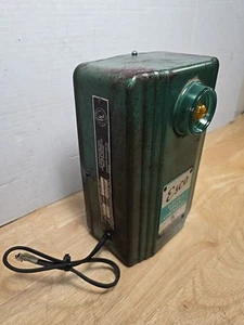 Vintage ESCO ELECTRIC FENCE CONTROL BOX, Model ES-608 - Picture 1 of 5