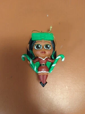 Naomi 2018 WWE Elf Ornament Vacaciones Navidad Raro Trinity Fatu Envío Gratis  Foto 1 de 2