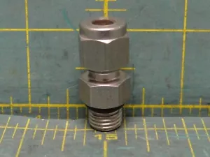 Tylok SS-4-SMC-ORS O-Ring Straight Thread Male Connector 1/4" Tube to 7/16"-20 - Picture 1 of 4