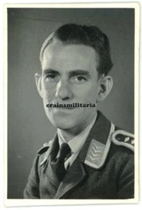 Orig. Foto Portrait Nachtjagd Pilot NJG1 + WIA Flugplatz FLORENNES Belgien 1943 - Bild 1 von 1
