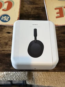 Sony WH-1000XM5 Wireless Noise Canceling Headphones - Black - Picture 1 of 11