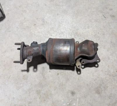 Convertidor catalítico Acura MDX 2010-2013 (18290-RYE-A10) - pieza original Acura Foto 1 de 3