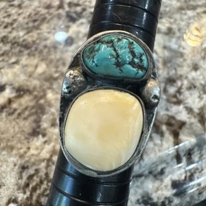 Anello da uomo in argento sterling misura 10 turchese e pietra bianca - Foto 1 di 9