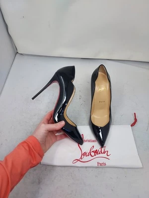 Christian Louboutin EU 39.5 US 9.5 NEW Black Hot Chick Scallop Patent Heel - Image 1 of 4