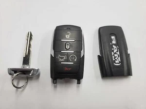 19 20 21 22 RAM 1500 P/U Key Fob Remote keyless ignition (Smart Key), 5 button - Picture 1 of 15