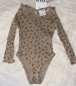 NEU ZARA BABY MÄDCHEN BLUMEN GERIPPT RÜSCHENKRAGEN BODYSUIT SHIRT OCKER HELLBRAUN 6-9M - Bild 1 von 8