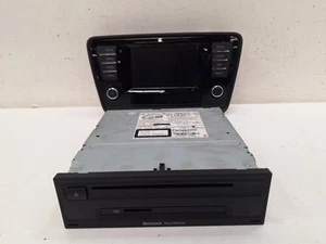 2014 SKODA OCTAVIA Mk3 (5E) OEM Radio/CD/Stereo Head Unit - Picture 1 of 12