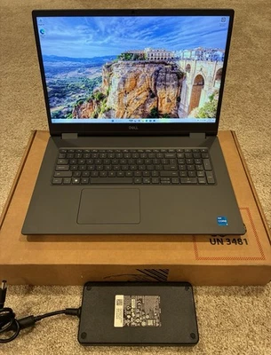 Laptop Dell Precision 7780 Grado A 13600HX CPU 512GB SSD 16GB RAM 17.3” FHD ¡CON CANTIDAD! Foto 1 de 4