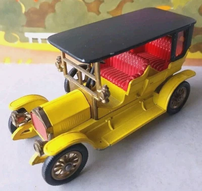 Modelos Matchbox de antaño Y5 1907 Peugeot en amarillo/negro - En muy buena condición Foto 1 de 4