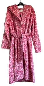 SIGUIENTE Vestido bata supersuave diseño corazones rosas bonitos para damas ~ PEQUEÑO - Imagen 1 de 5